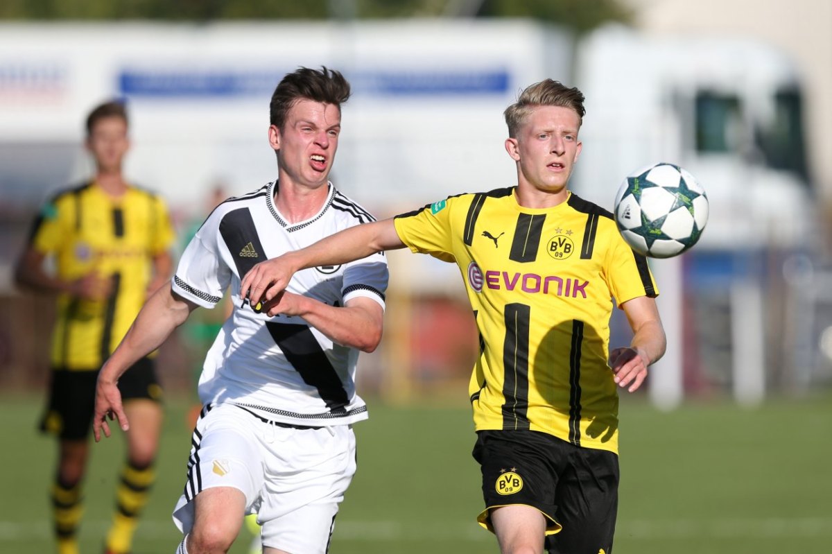 BVB Youth League.jpg