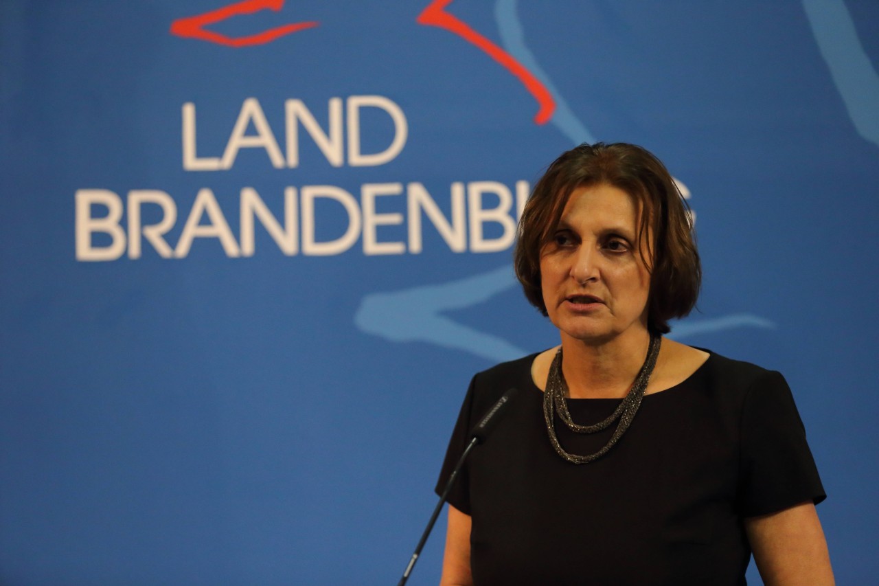 Britta Ernst ist aktuell die Bildungsministerin in Brandenburg.