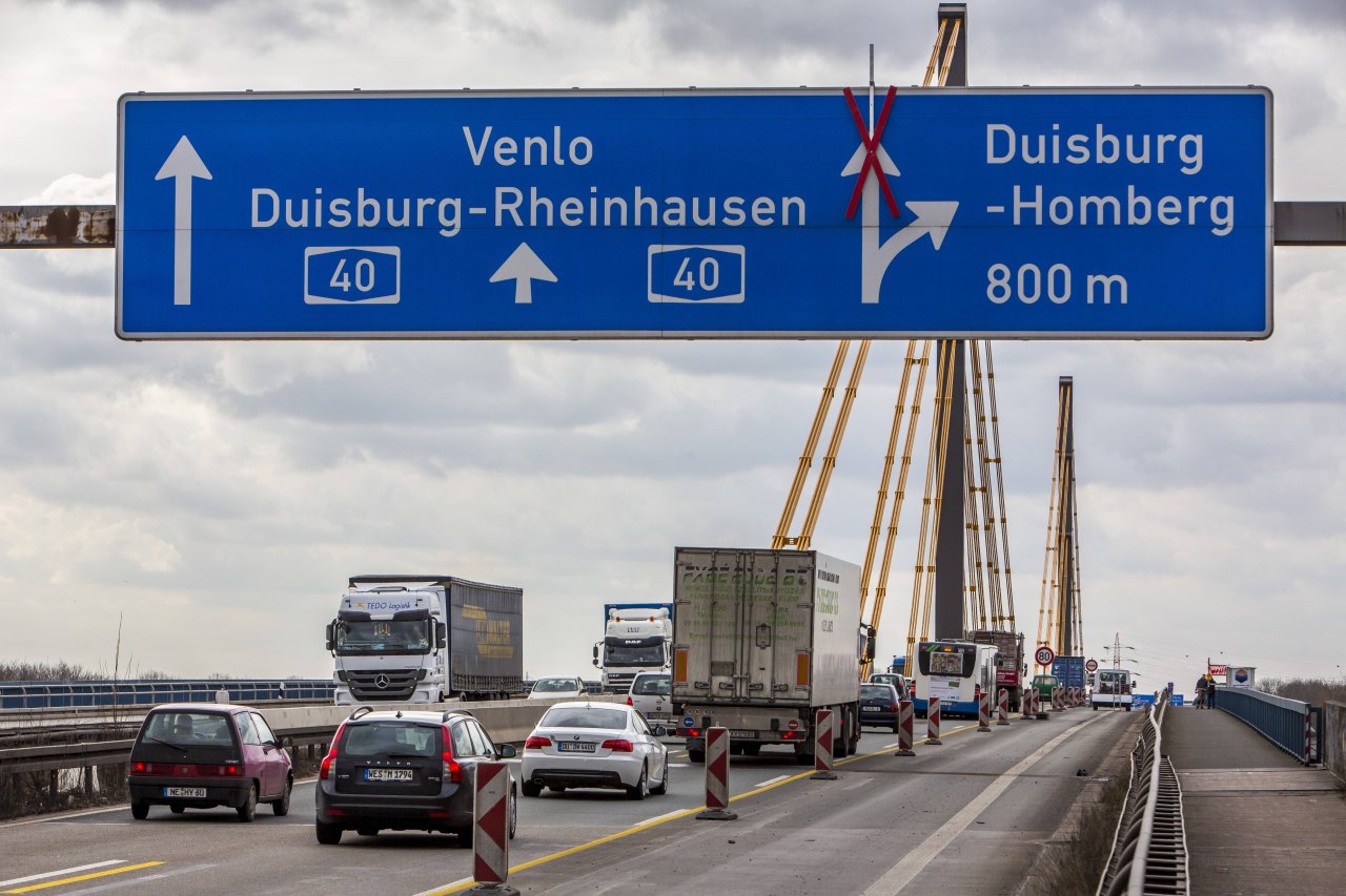 Ruhrgebiet: A40 Bekommt Acht Spuren – Die Autobahn-Pläne Fürs Revier ...