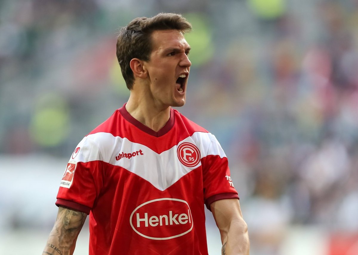 FC Schalke 04 Benito Raman.jpg