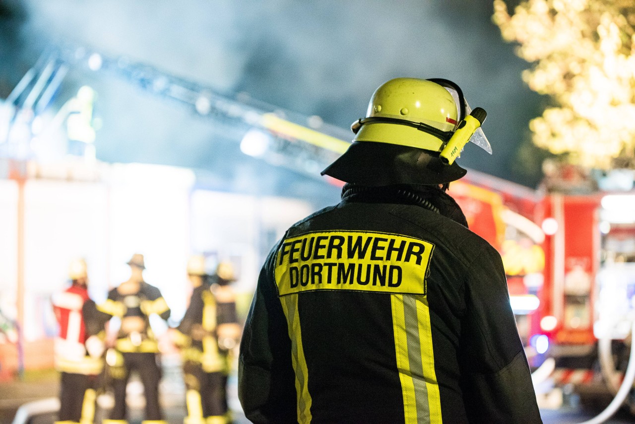 Mit einem Großaufgebot rückte die Feuerwehr Dortmund an, als der Gasaustritt gemeldet wurde. (Archivbild)