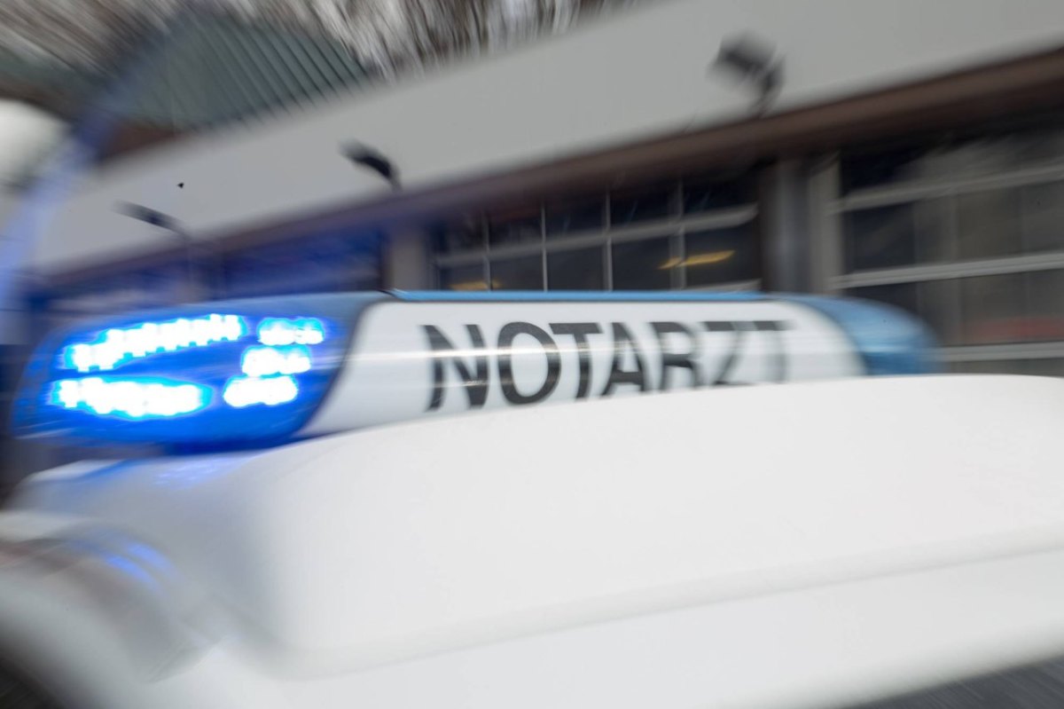 NRW: Schülerin (13) aus Mönchengladbach stirbt auf Klassenfahrt ...