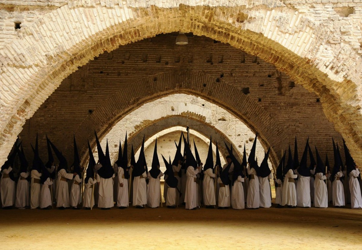 Semana Santa Sevilla Ostern Spanien.jpg