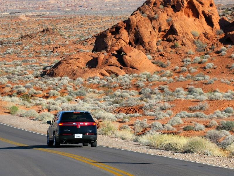 Unterwegs im Valley of Fire State Park in Nevada. Wer eine USA-Tour plant, muss derzeit für Mietwagen, aber auch für Wohnmobile, deutlich mehr zahlen als noch 2019.