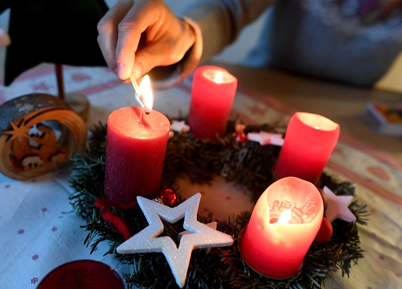 Wetter in NRW: Der vierte Advent lädt bei Sprühregen zu einem schönen Tag zu Hause ein. (Symbolbild)