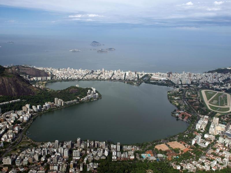 Wer nach Brasilien einreist, muss seinen Impfnachweis vor dem Einsteigen bei der zuständigen Fluggesellschaft vorzeigen.