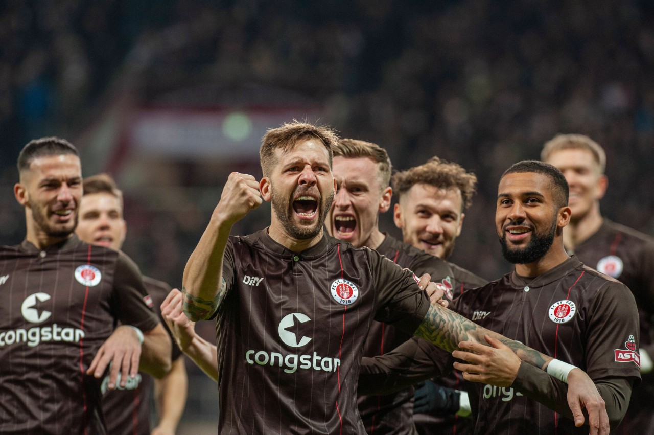 Mit Guido Burgstaller als Tor-Garant grüßt St. Pauli von der Tabellenspitze.