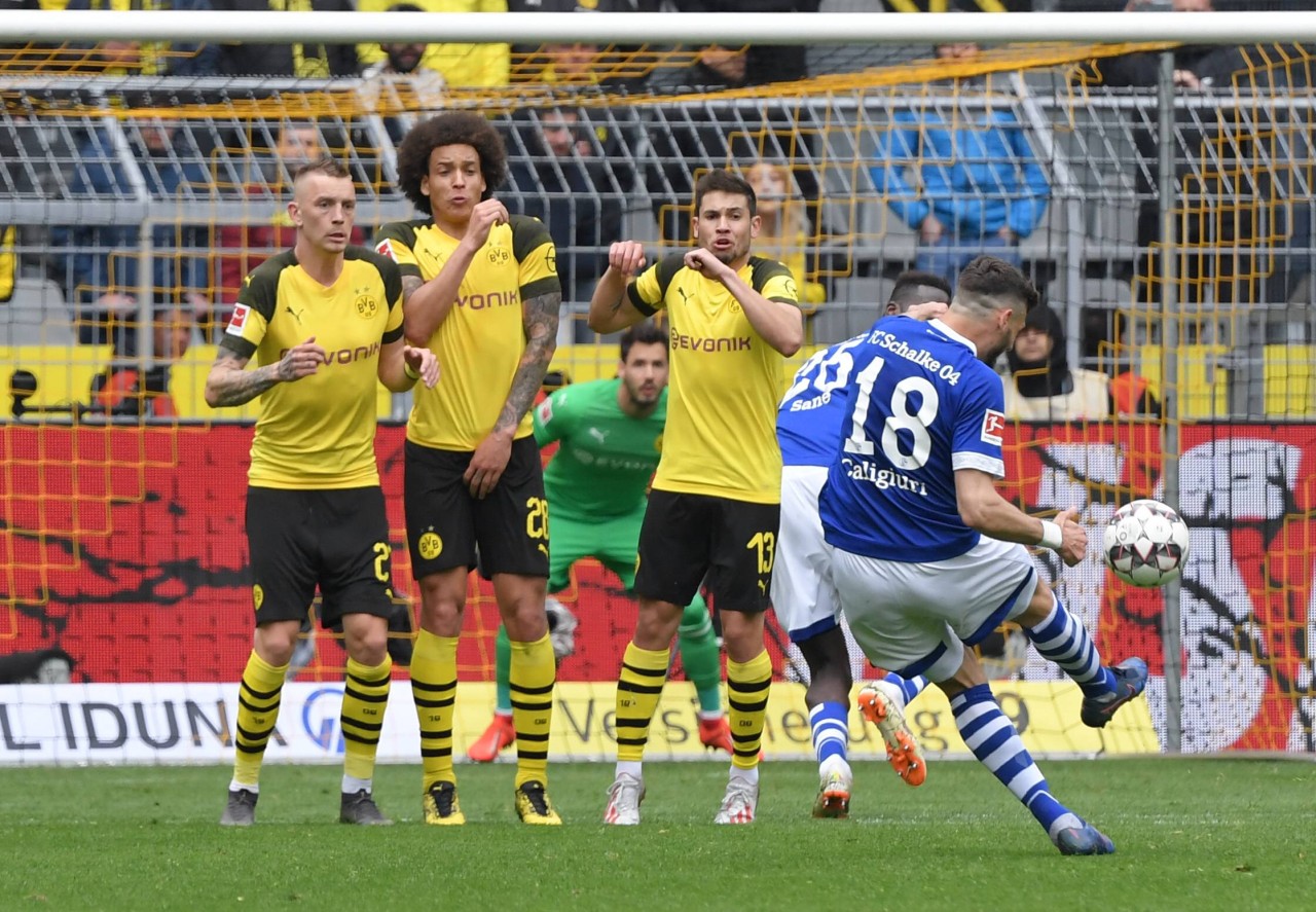 Mit einem traumhaften Freistoß-Treffer gelang Daniel Caligiuri das 3:1 beim BVB.