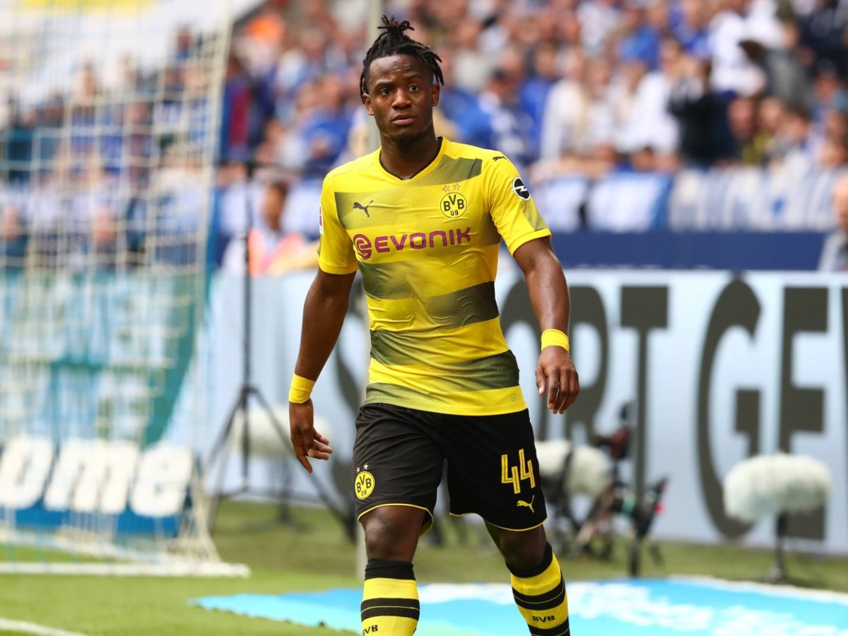 michy batshuayi bvb borussia dortmund fc chelsea antonio conte