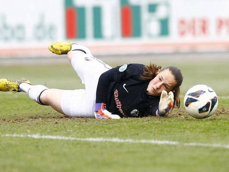 Laura Benkarth (20), SC Freiburg. Größter Erfolg: U20-Weltmeisterin 2010