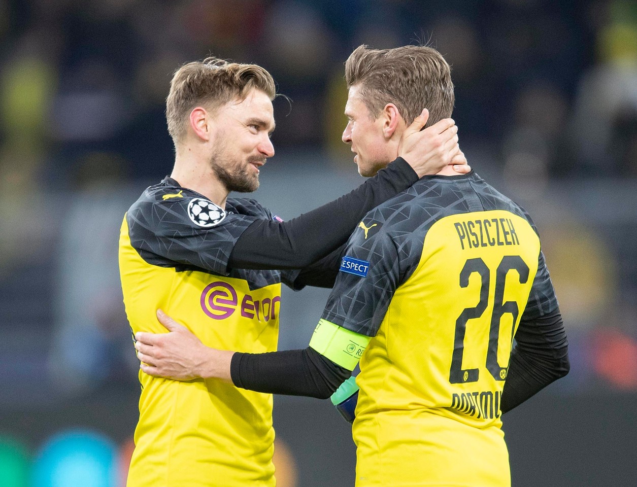 Borussia Dortmund dankt seinen langjährigen Stars Marcel Schmelzer (l.) und Lukasz Piszczek.