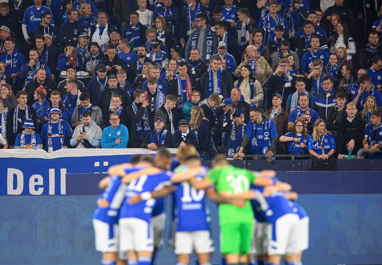 FC Schalke 04: Enttäuschung Bei Fans – DAS Sorgt Für Diskussion ...