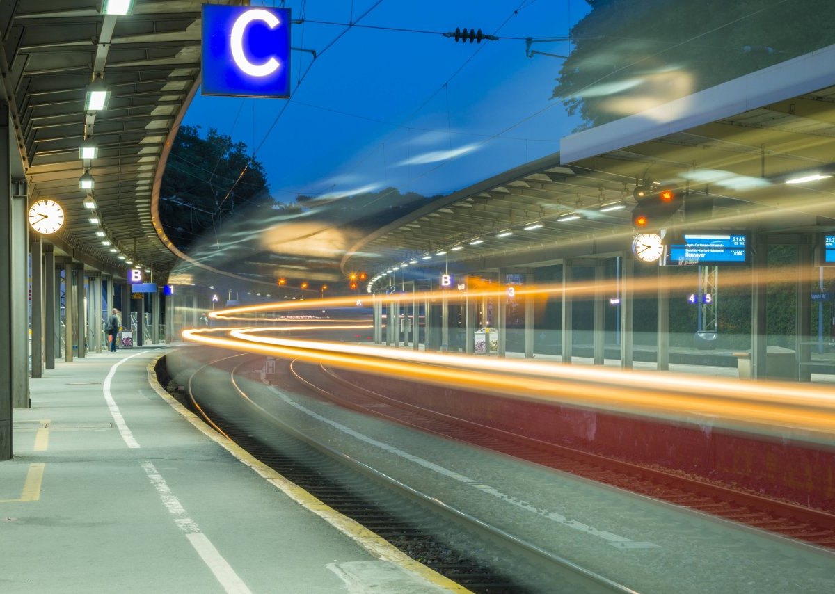 wuppertal-hauptbahnhof.jpg