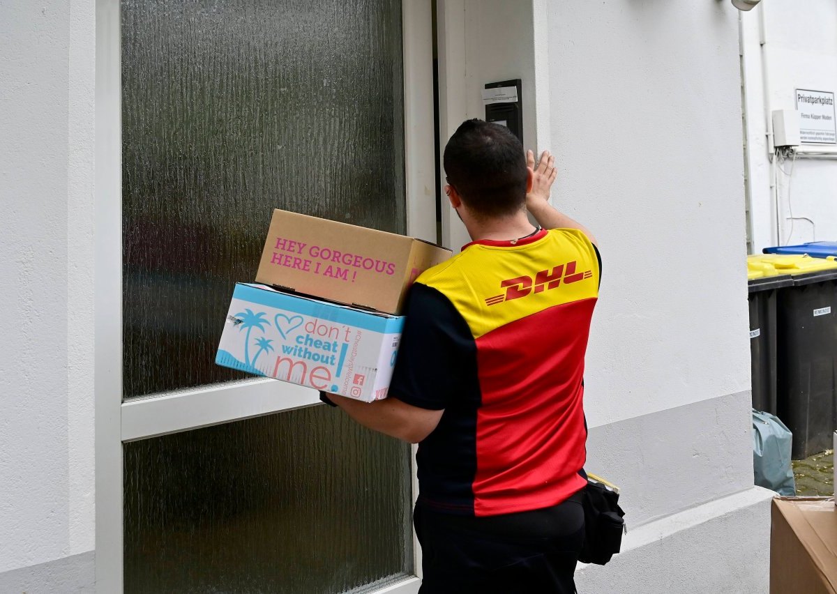 DHL Paket .jpg