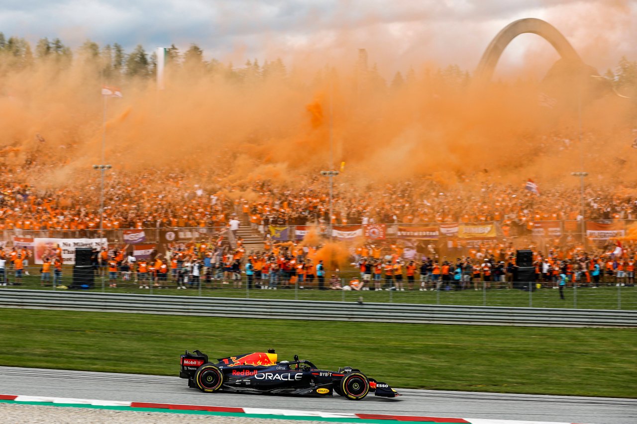 Daniel Ricciardo wird auch 2023 für McLaren in der Formel 1 fahren.