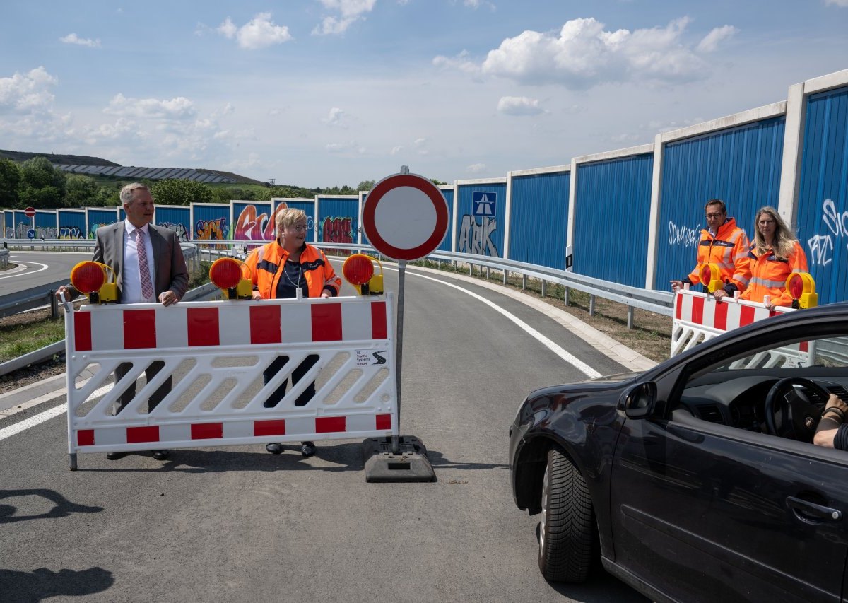 a2-neue-anschlusstelle-falsches-schild-lanstrop.jpg