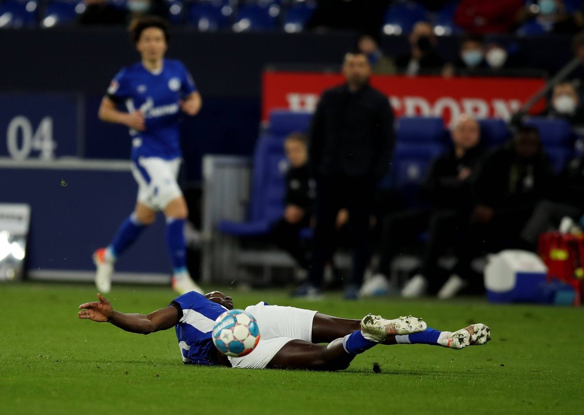 schalke-salif-sane.jpg