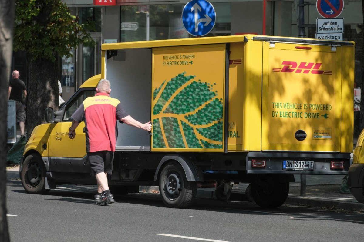 DHL