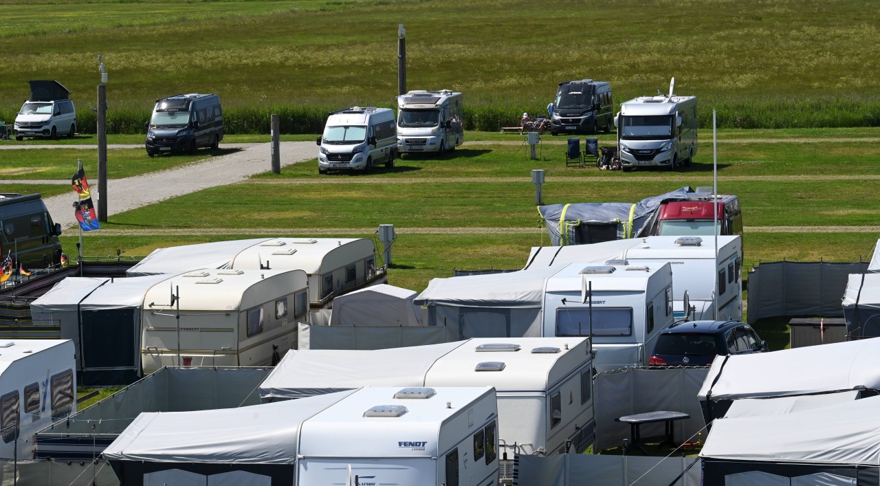 Der Urlaub auf einem Campingplatz in Frankreich endete für zahlreiche Urlauber dramatisch. (Symbolbild)