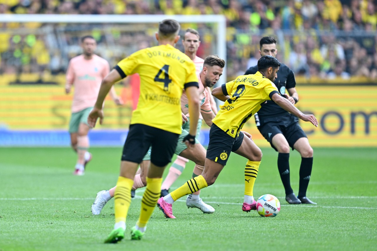 Borussia Dortmund: Mahmoud Dahoud hat sich gegen Werder Bremen erneut an der Schulter verletzt.