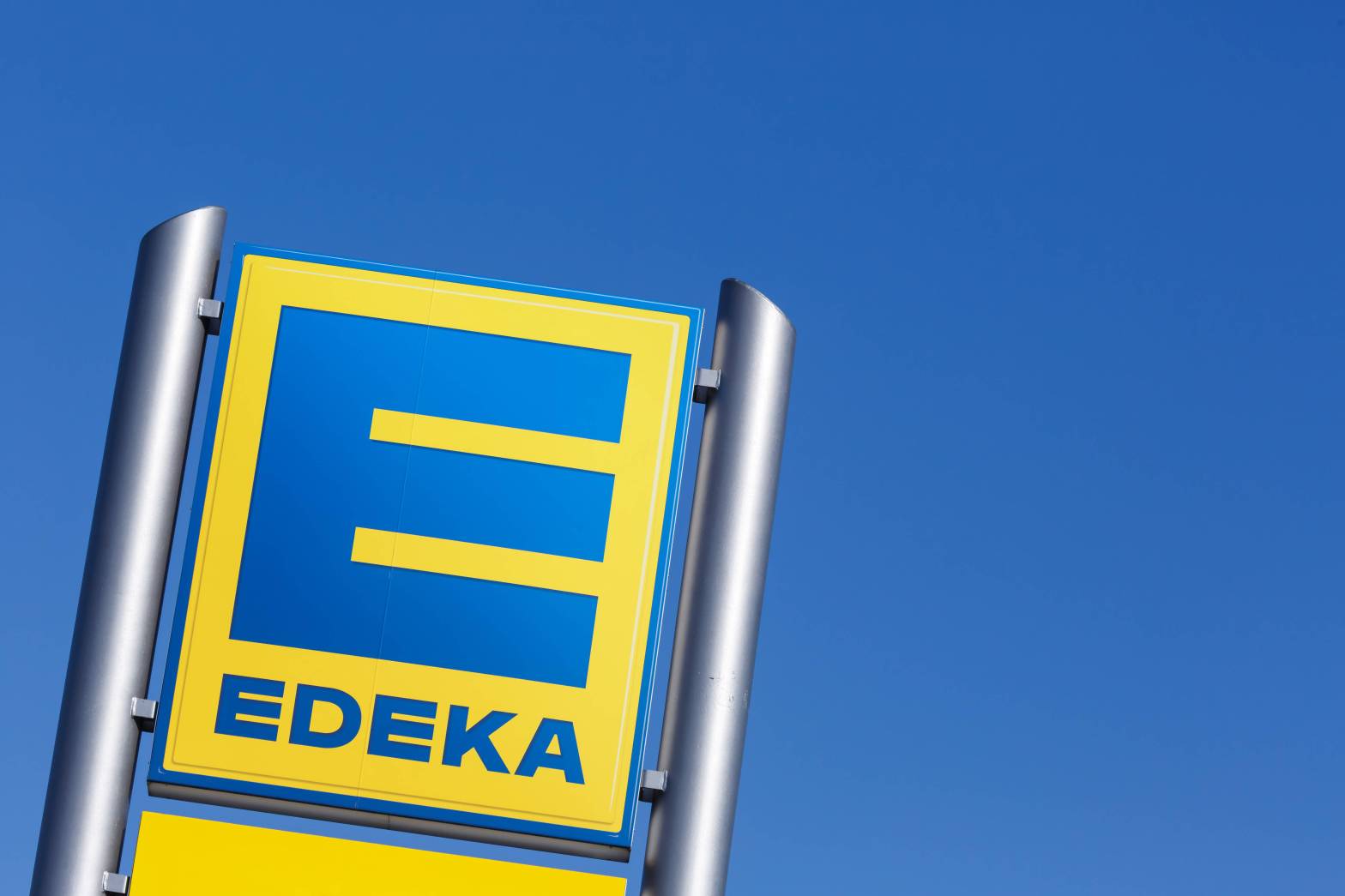 Edeka: Streit mit Hersteller geht in die nächste Runde – fliegen DIESE Produkte wieder aus den Regalen?