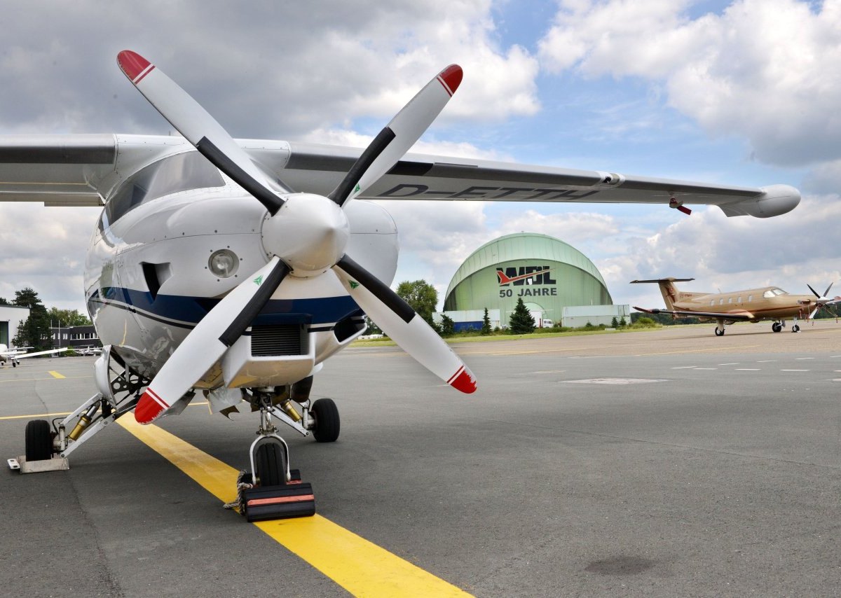 Ansicht Flughafen Essen-Mülheim.jpg