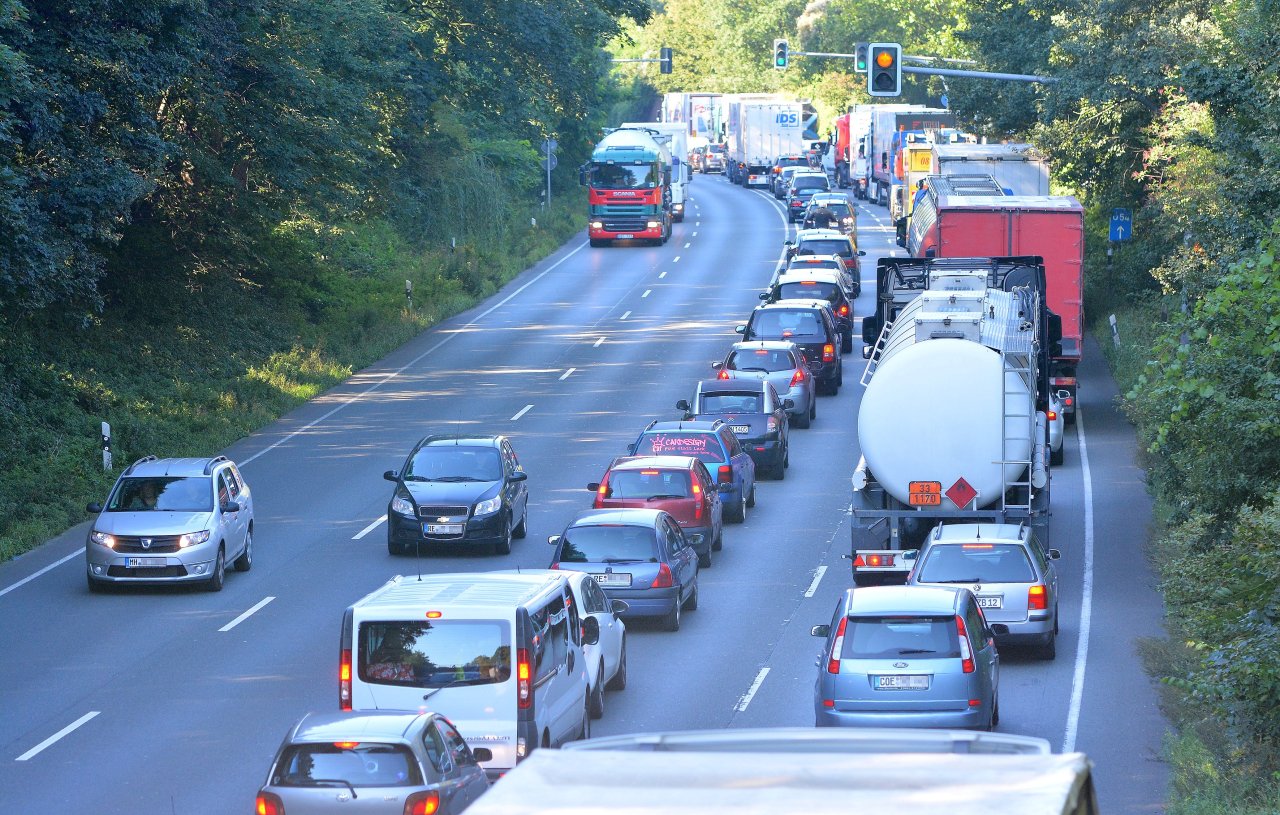 Regelmäßig Stau Auf B224 - Und Straßen NRW Kann (fast) Nichts Tun ...