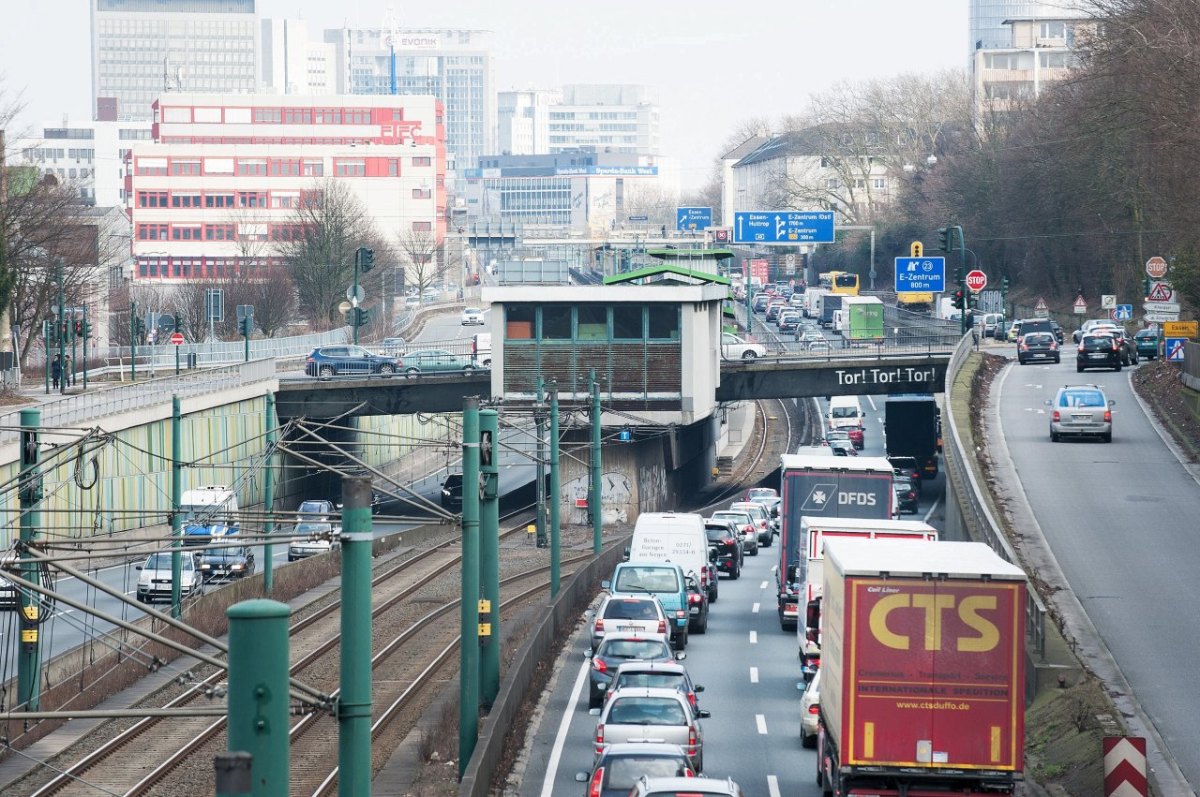 Bombenfund in Essen-Holsterhausen_.jpg