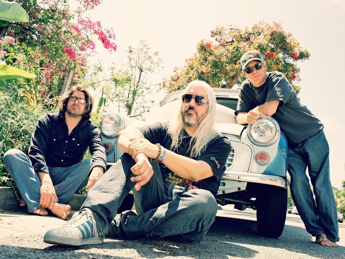 Dinosaur Jr.jpg