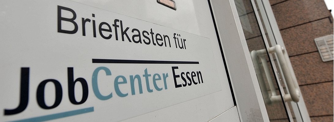 Essen Jobcenter Hartz IV Bescheide Ärgernis.jpg