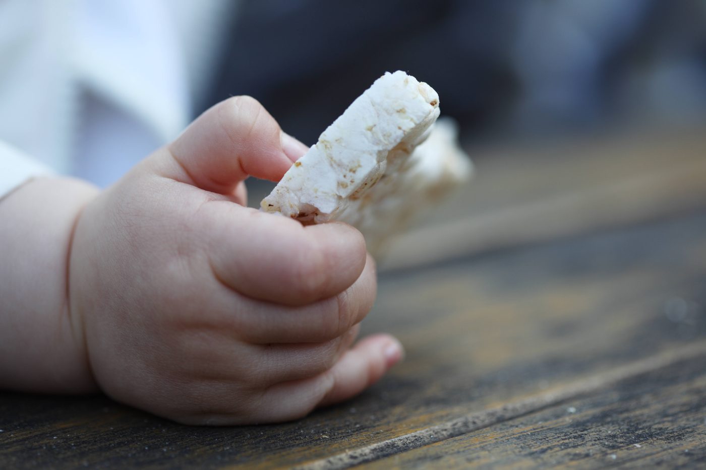 Rewe, Aldi und Co.: Schock bei Test – beliebter Kinder-Snack enthält giftigen Stoff