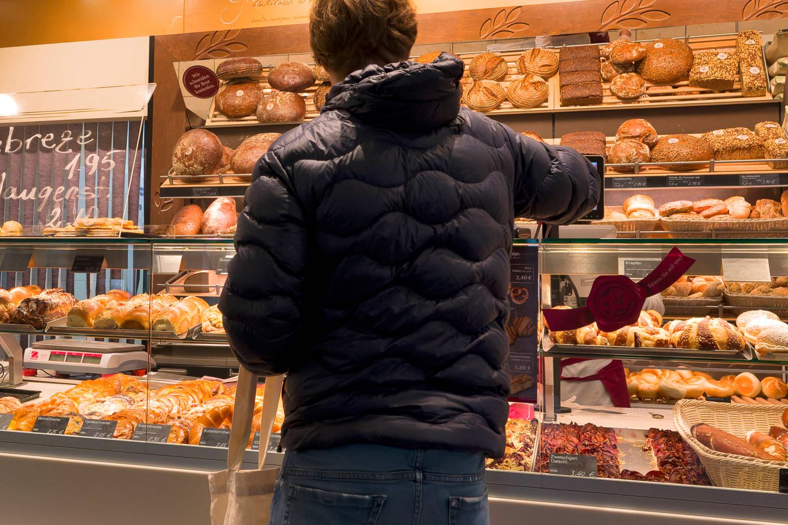 NRW: Bäckerei-Kette geht radikalen Schritt – Kunden enttäuscht