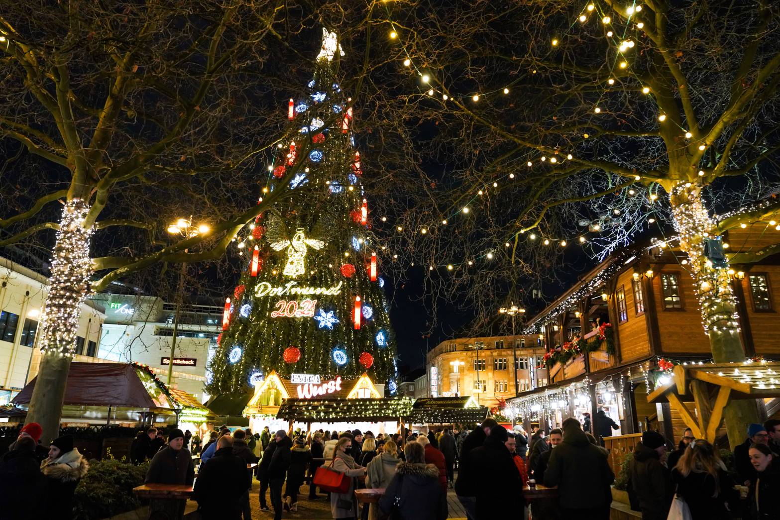 Weihnachtsmarkt Dortmund: Glühwein-Hammer! Besucher reiben sich die Augen