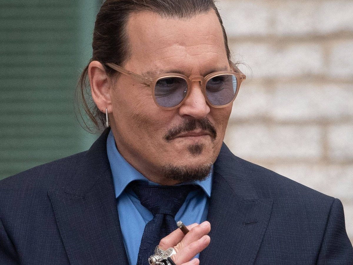 Johnny Depp steht wieder in der Öffentlichkeit