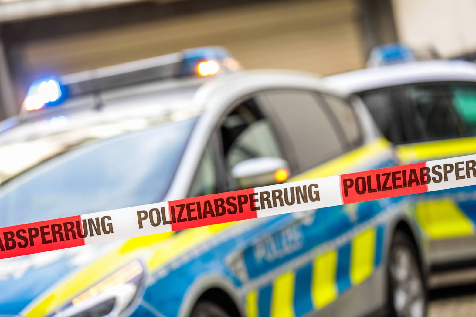 Mülheim: Bewaffnete Person vermutet – SEK stürmt ehemalige Moschee