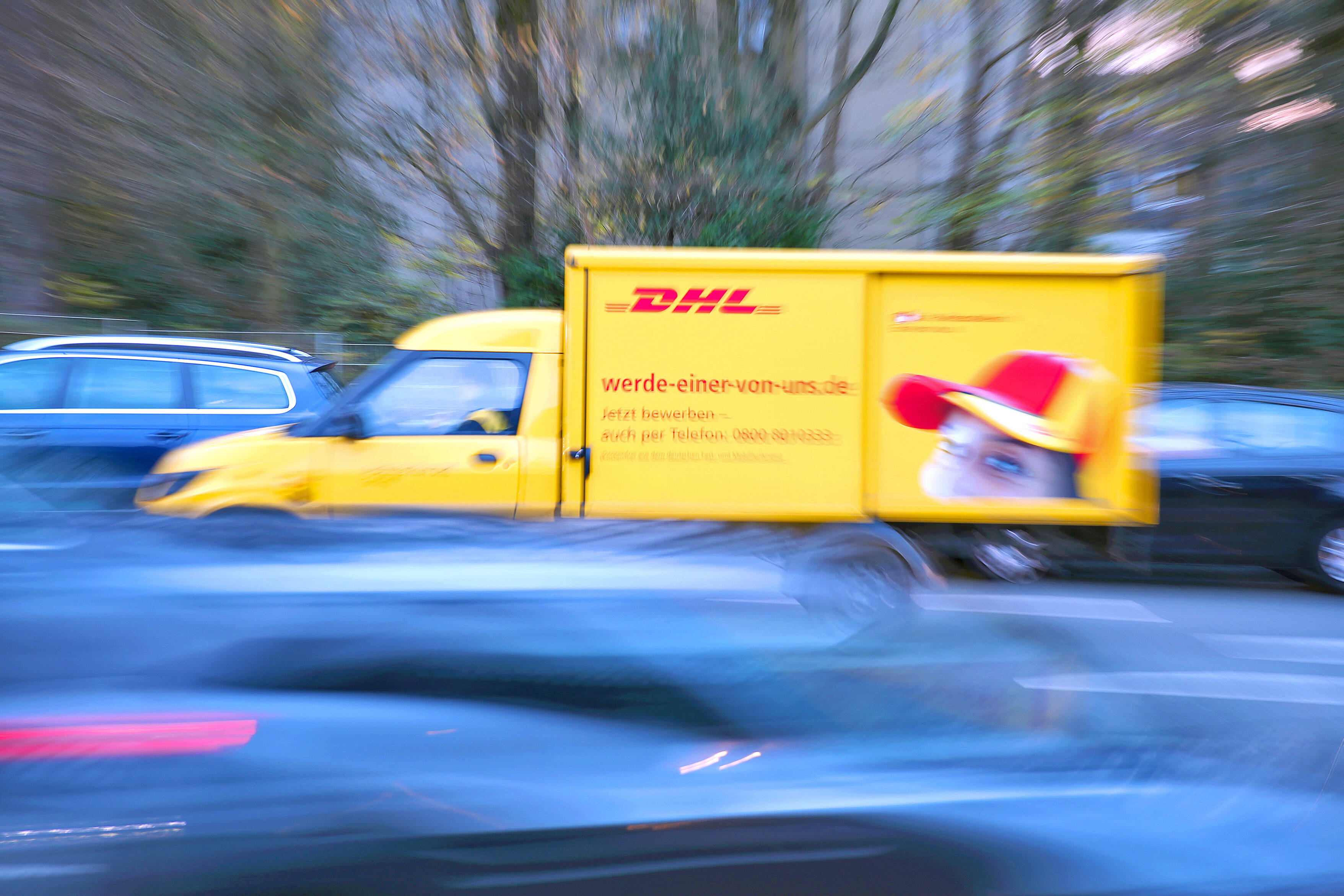 DHL Warnt Die Kunden Vor Düsterem Szenario Im Dezember! - DerWesten.de