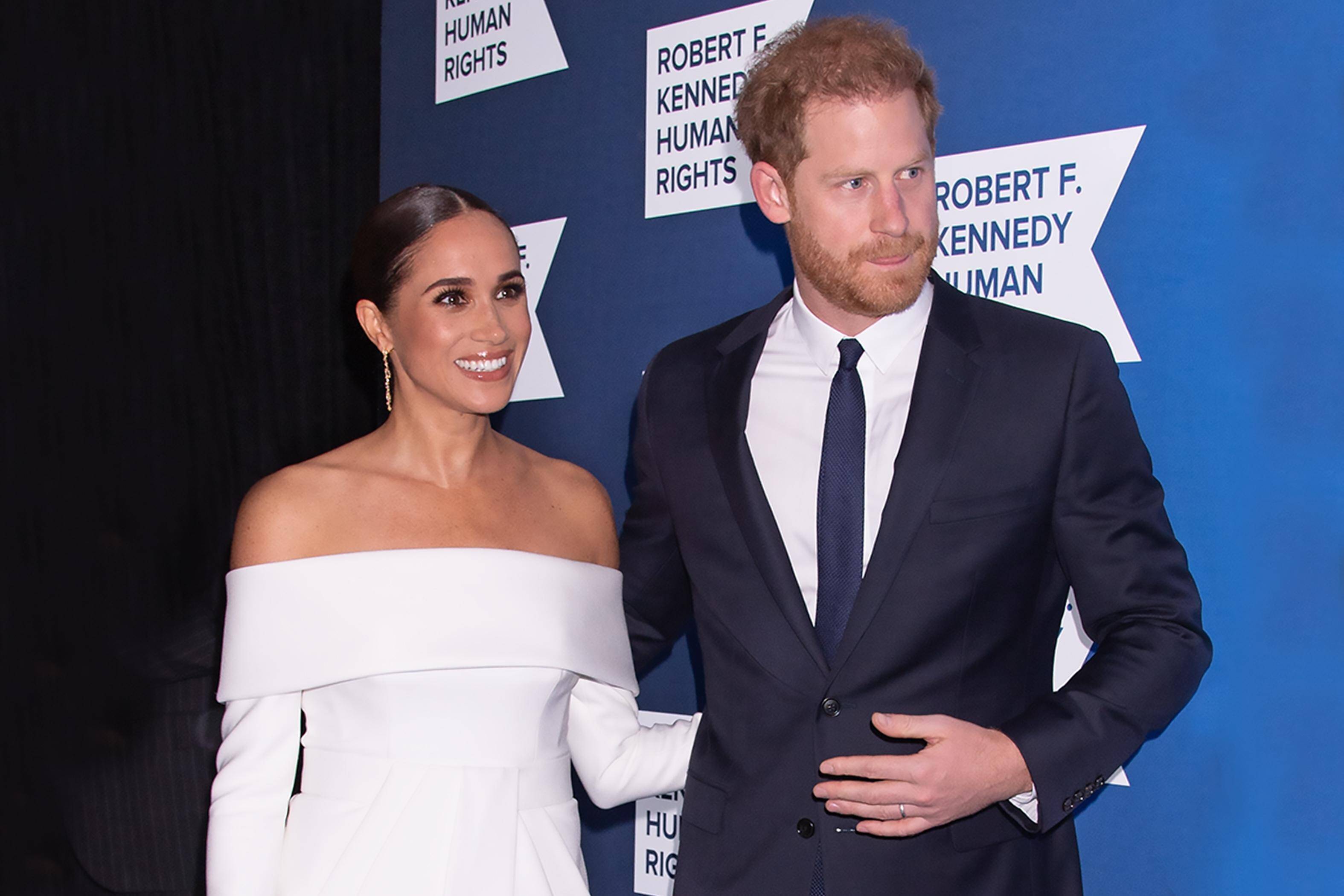 Prinz Harry Sieht Sex Video Von Meghan Danach Muss Er In Therapie Derwestende 