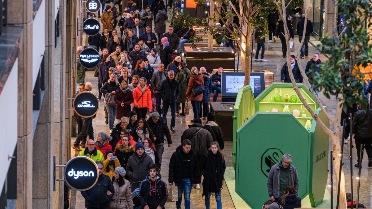 Besucher im Westfield Centro Oberhausen