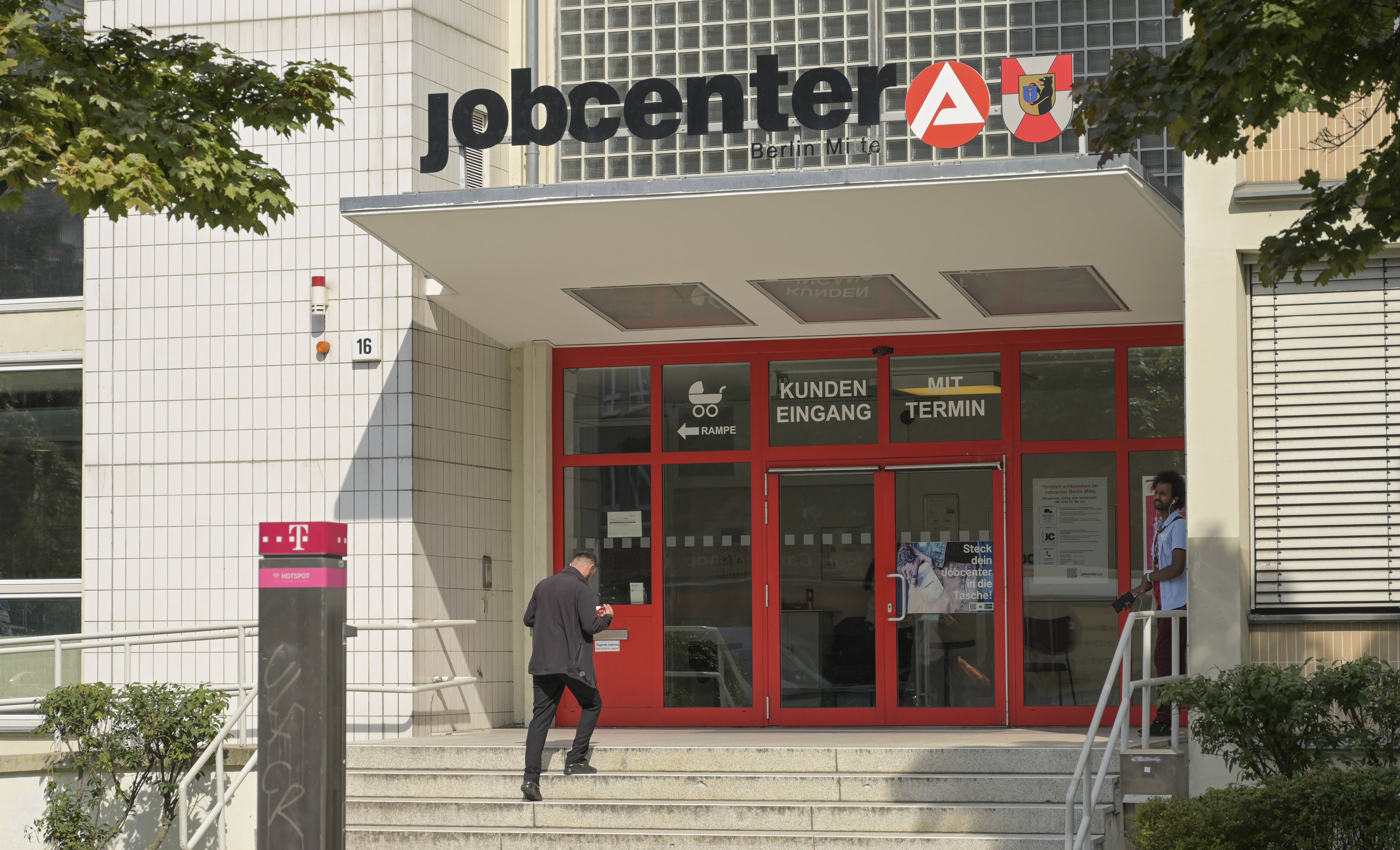 Bürgergeld: Neue Arbeit? So Lange Zahlt Dir Das Jobcenter - DerWesten.de