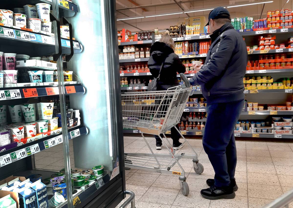 Ein neuer Supermarkt sagt Lidl, Edeka und Co. den Kampf an. Werden Kunden das Angebot annehmen?