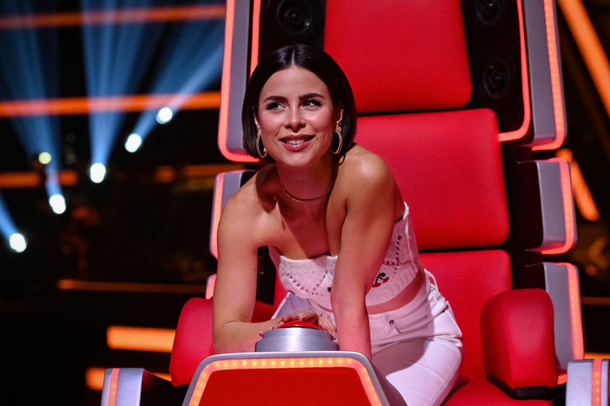 Lena MeyerLandrut geht bei „The Voice Kids“ in die Knie DerWesten.de