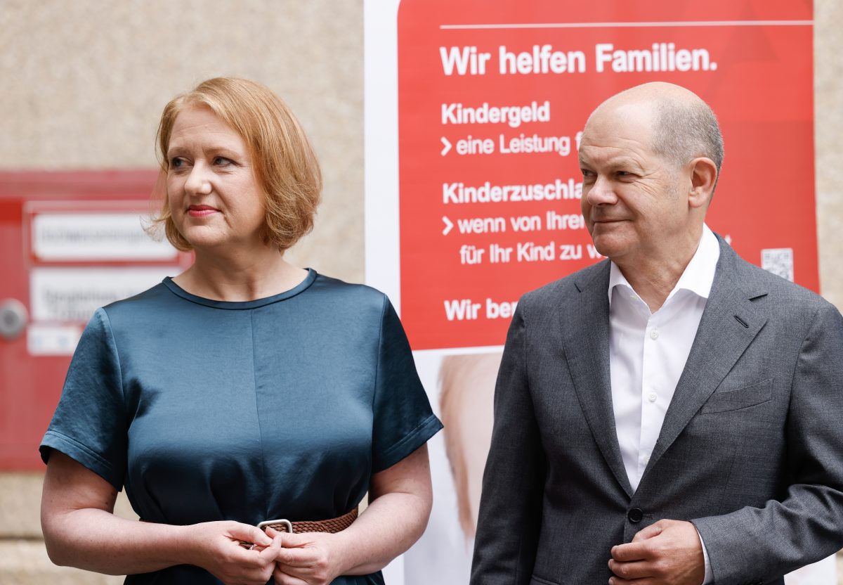 Kindergrundsicherung: Ministerin Mit Froher Botschaft! Mehr Kindergeld ...