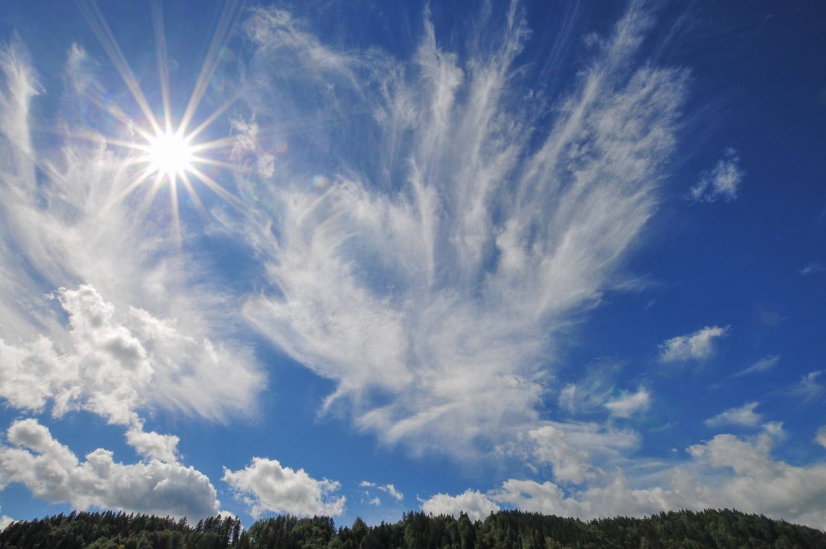 Wetter In NRW: Heftige Prognose – Experte Sieht „ Großes Loch ...