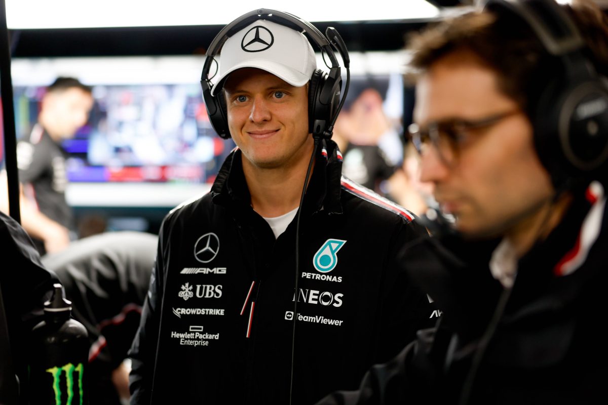 Formel 1: Mick Schumacher Spitzt Die Ohren! Wird Ein Platz Frei ...