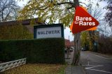 Der Weg zum Walzwerk in Pulheim und das Logo von Bares für Rares