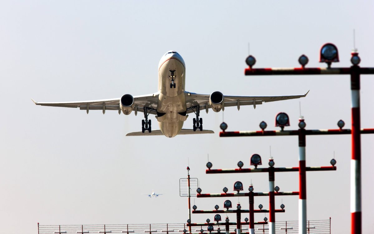 Flugzeug am Flughafen Düsseldorf