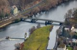 In Bochum wird eine sehr wichtige Brücke nach Essen gesperrt. Autofahrer haben keine Chance. Fahrräder und Fußgänger hingegen schon.