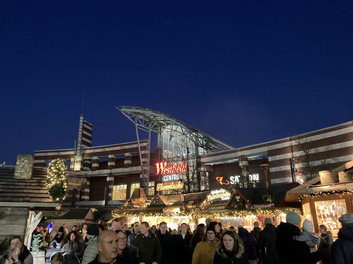 Weihnachtsmarkt Centro Oberhausen Besucher trifft PreisSchock