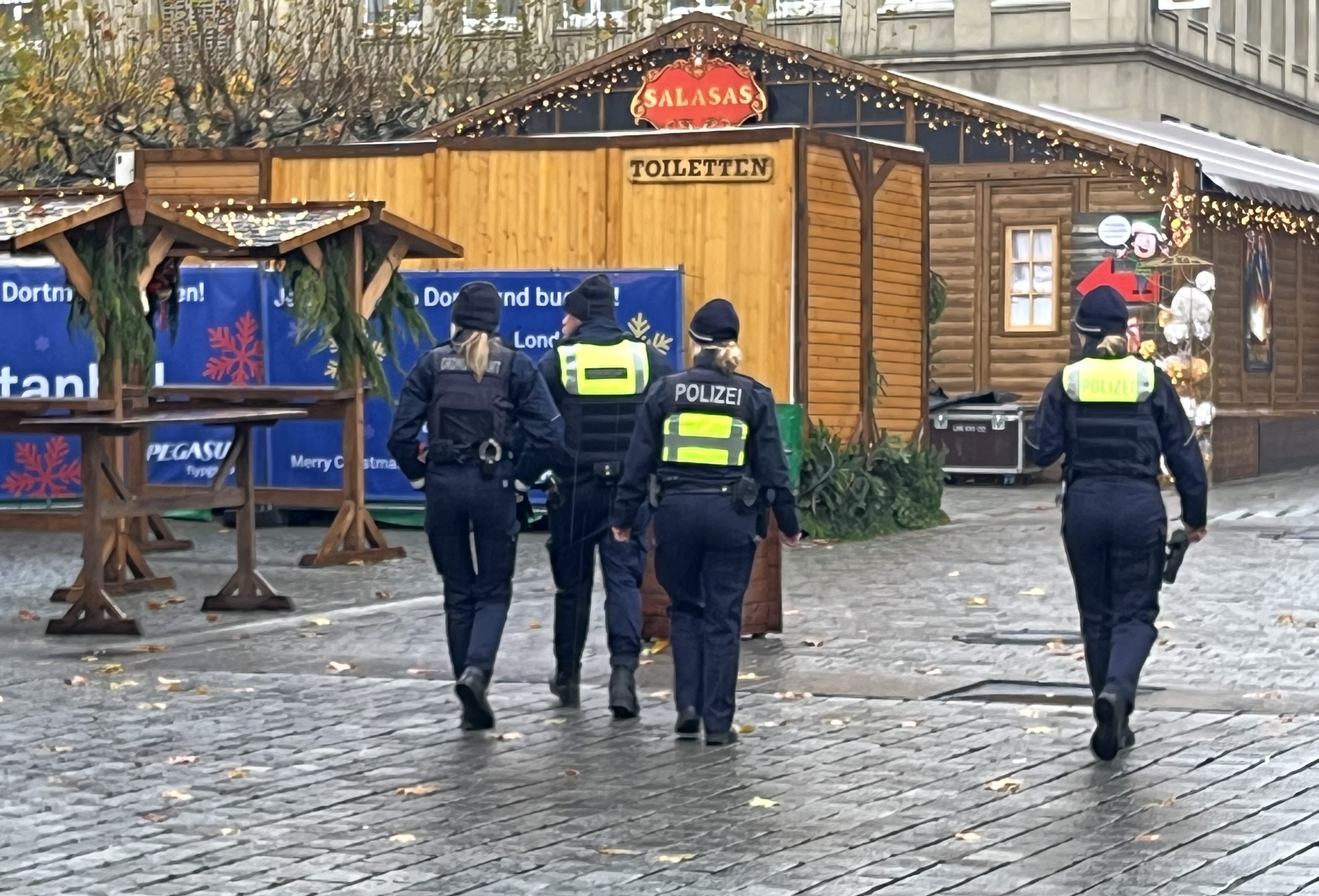 Weihnachtsmarkt Dortmund Wie sicher ist es? "Sollen wir zuhause