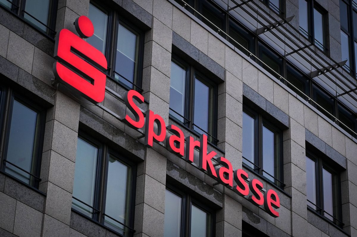 Die Sparkasse warnt vor betrügerischen E-Mails.